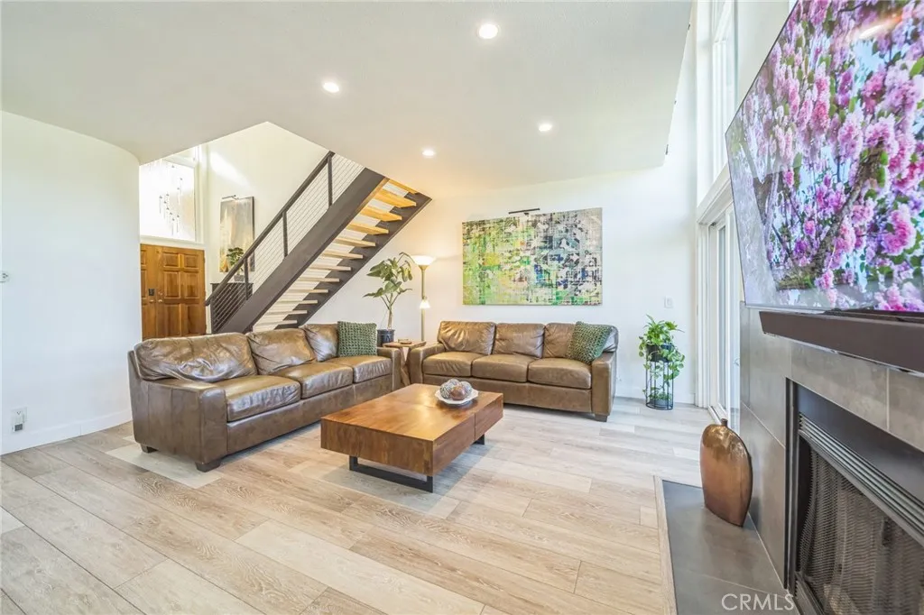 Photo #15: TR26129371 Listing: Photo #15