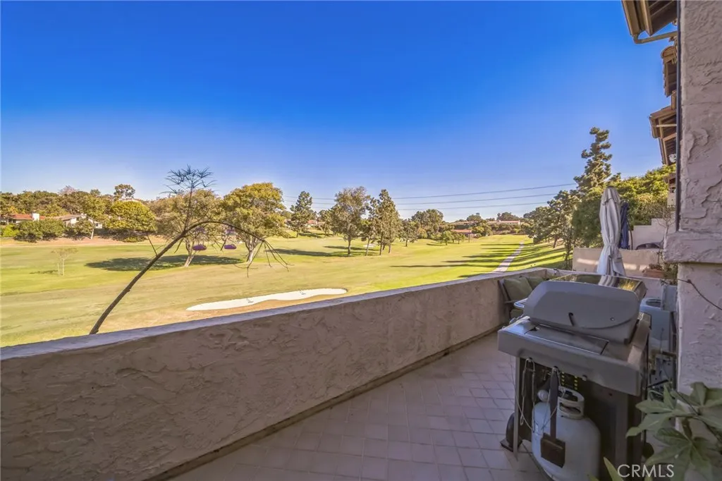 Photo #28: TR26129371 Listing: Photo #28