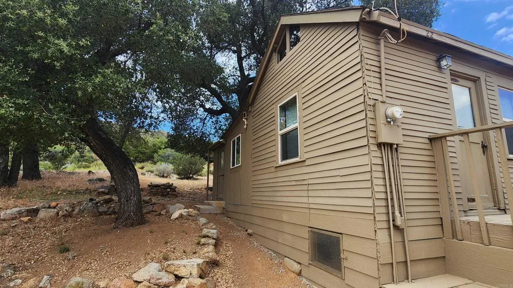 https://cdn.realtyfeed.com/cdn/127/306744054/60552765a0921cd5566b1b1cb7536568.webp