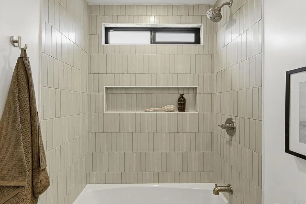 https://cdn.realtyfeed.com/cdn/127/306744078/fa0cdc9cd9385668e60afc1b67a0a890.webp