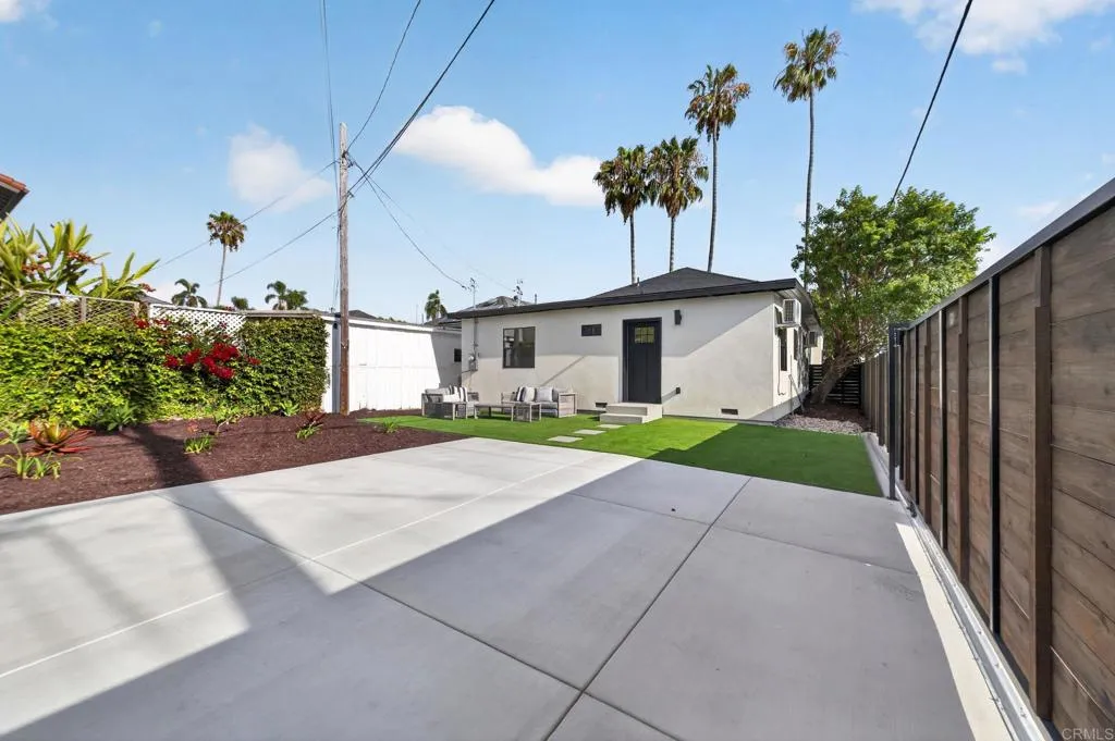 https://cdn.realtyfeed.com/cdn/127/306744089/19157c3eb26f6a874a59095dfcec5882.webp