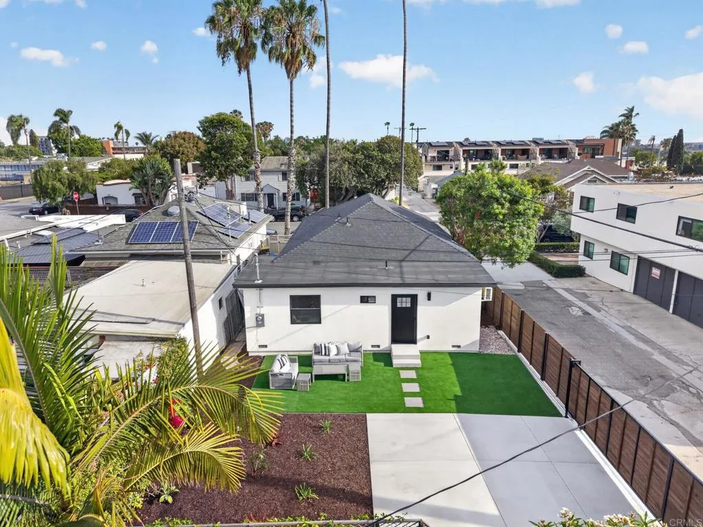 https://cdn.realtyfeed.com/cdn/127/306744089/70ffca27e99e25015830950fa9e9816b.webp