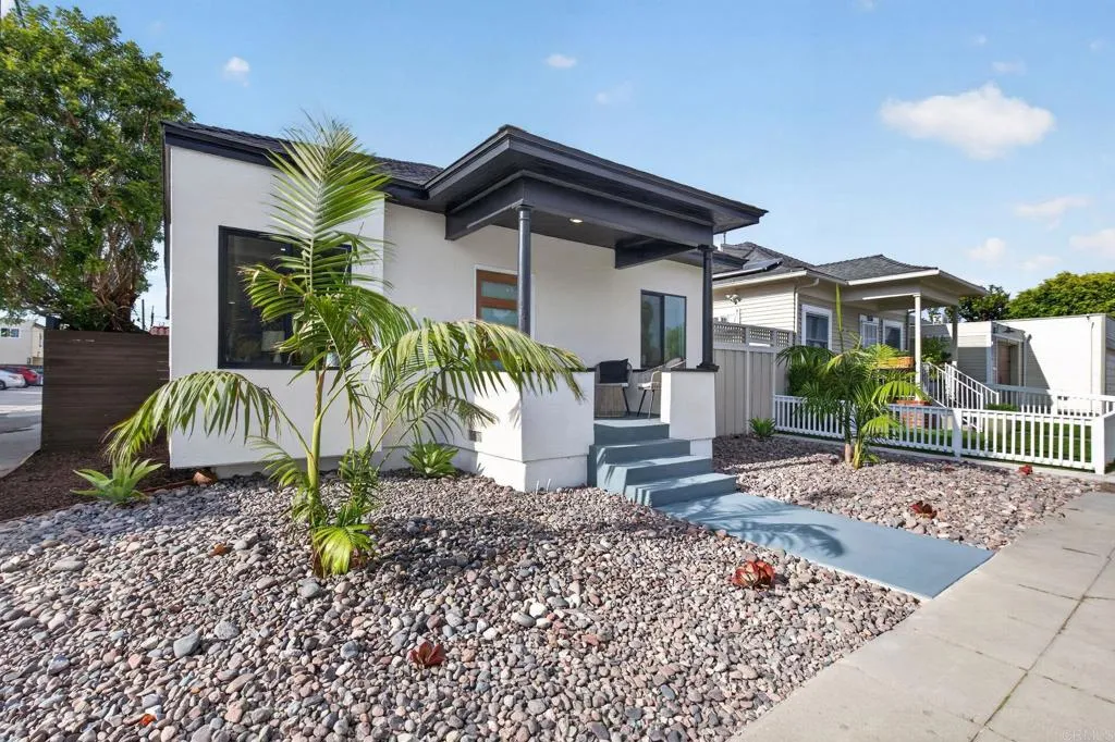 https://cdn.realtyfeed.com/cdn/127/306744089/bc4c6a0bcd75d3cf033a8f10e16cc9e6.webp