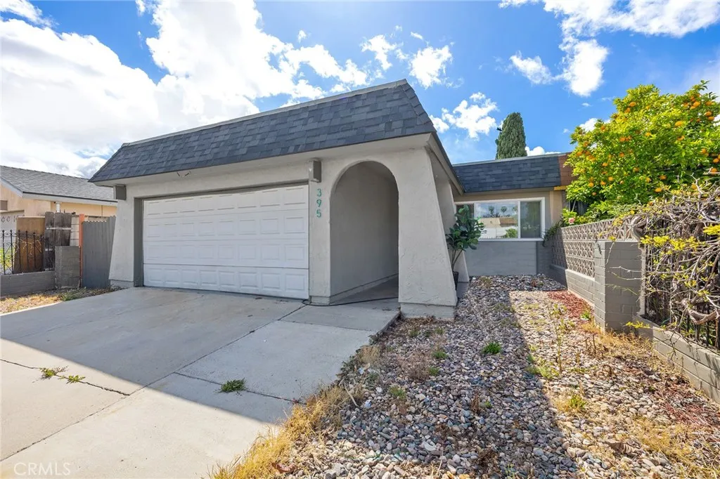 https://cdn.realtyfeed.com/cdn/127/306744130/4e4fb0c8830d53e4c79bec3f0d4489d3.webp