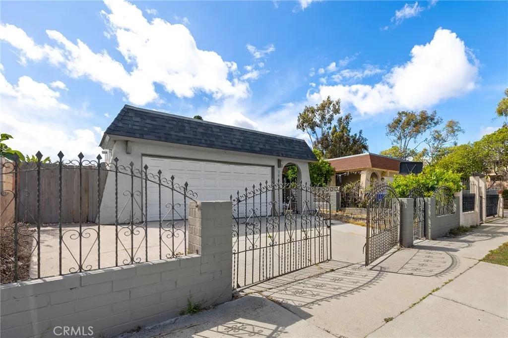 https://cdn.realtyfeed.com/cdn/127/306744130/68dbb398eb46a385c89abf1d997087f3.webp
