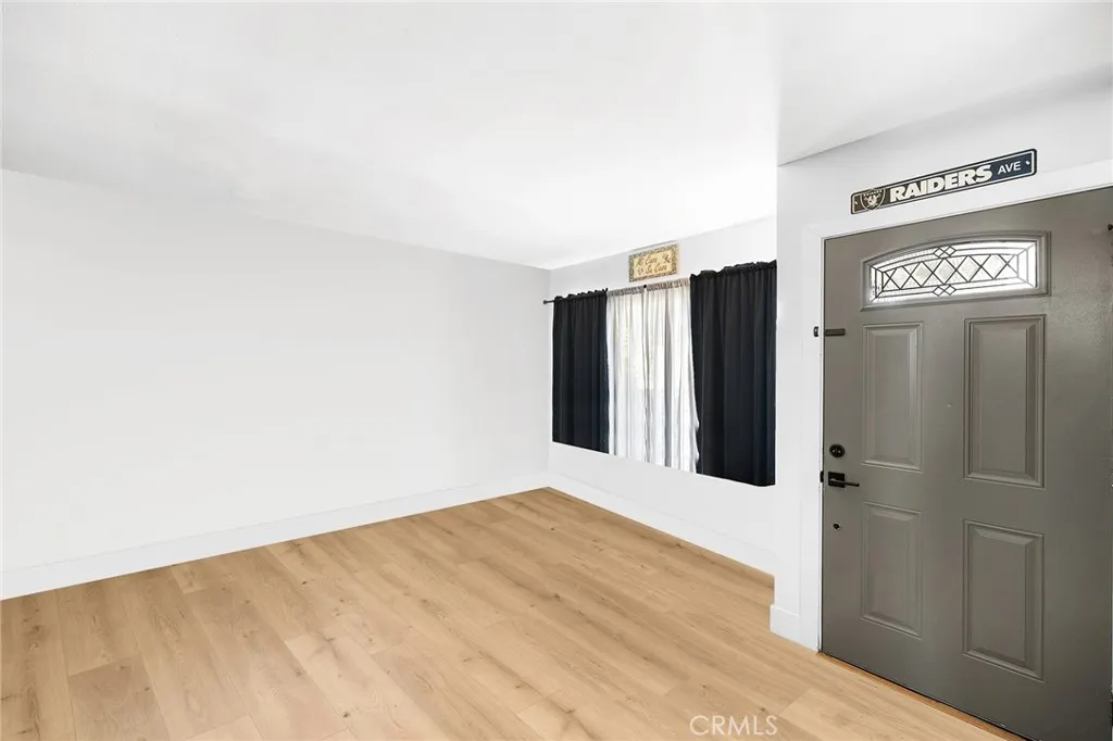 https://cdn.realtyfeed.com/cdn/127/306744130/703fc070405d665244f4d7319f2163d6.webp
