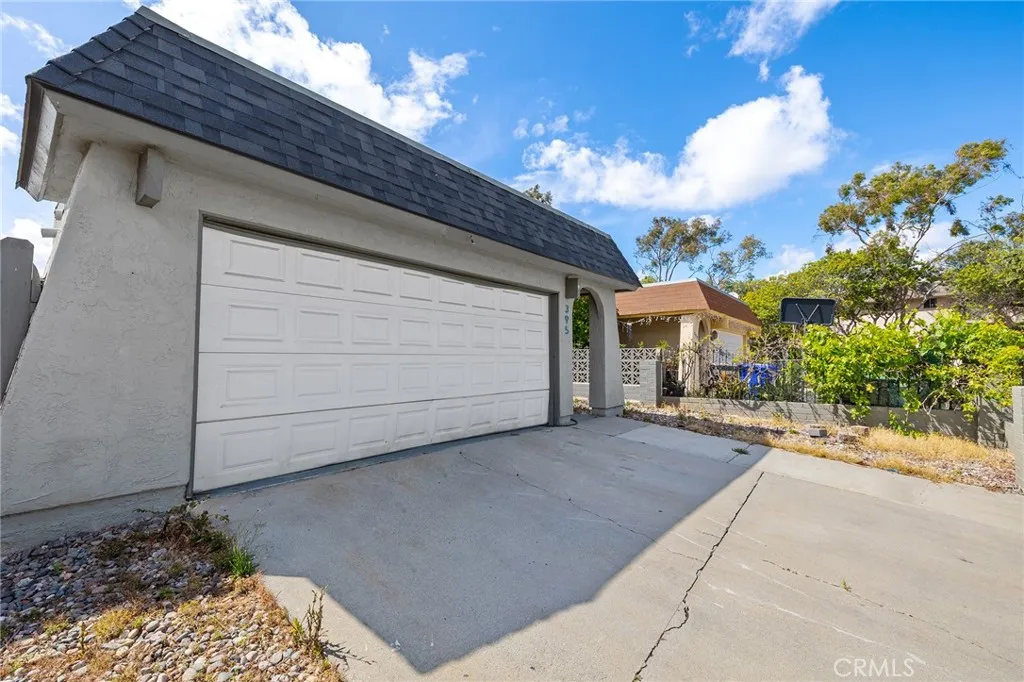 https://cdn.realtyfeed.com/cdn/127/306744130/713029ce05fff825283bd48aa3afe8a7.webp