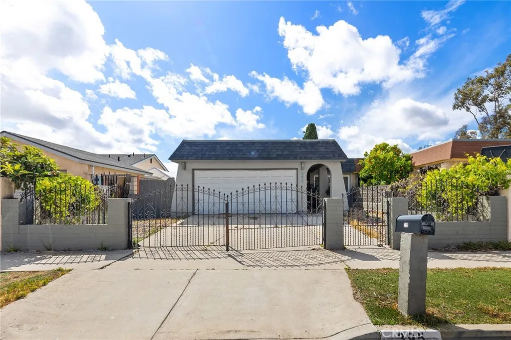 https://cdn.realtyfeed.com/cdn/127/306744130/c14a561963232ab5e999ea4d05ea079c.webp