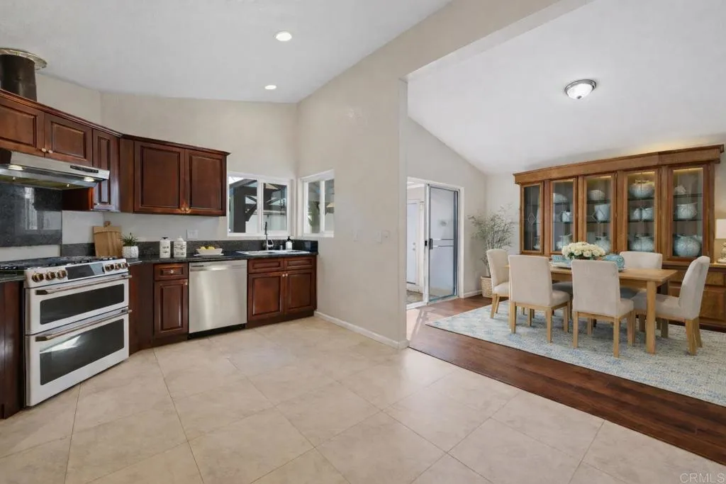 https://cdn.realtyfeed.com/cdn/127/306744145/2fdde4f3a1b1c64d2ae5a2055f86ea48.webp