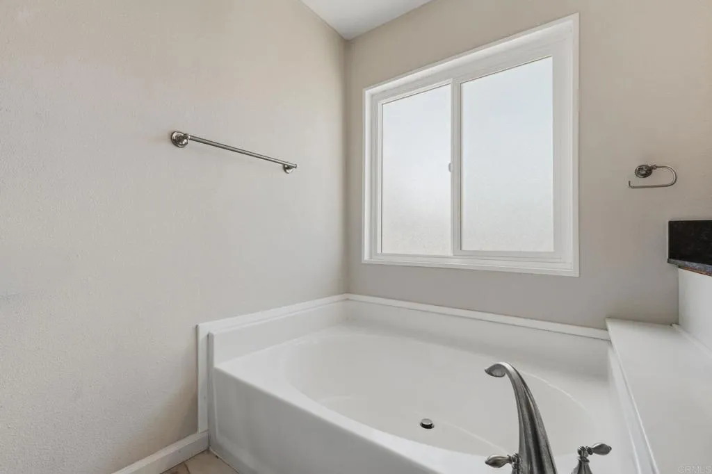 https://cdn.realtyfeed.com/cdn/127/306744145/69a814eff196e3dda0910cac514f95db.webp