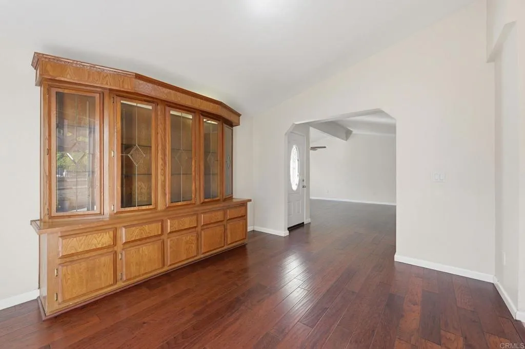 https://cdn.realtyfeed.com/cdn/127/306744145/903a1d3caf94435617fd2e4f23d594b1.webp