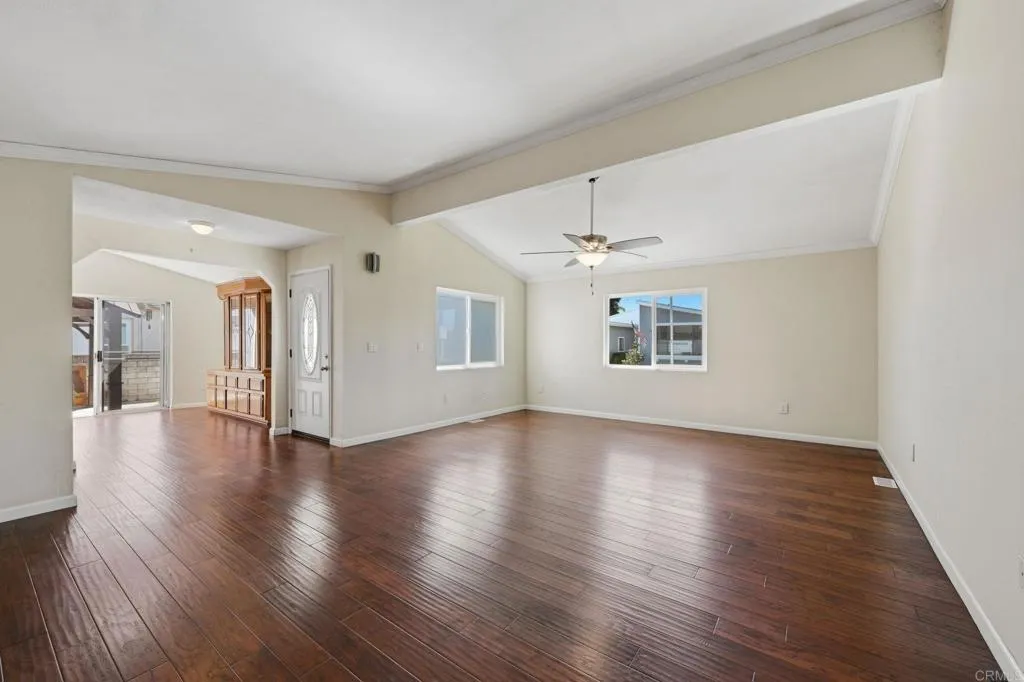 https://cdn.realtyfeed.com/cdn/127/306744145/bac421b5f72158518bd71fa8e8dcc7ac.webp