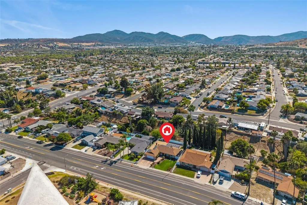https://cdn.realtyfeed.com/cdn/127/306744184/a3c7cb52749005a2e254d896d1369f62.webp