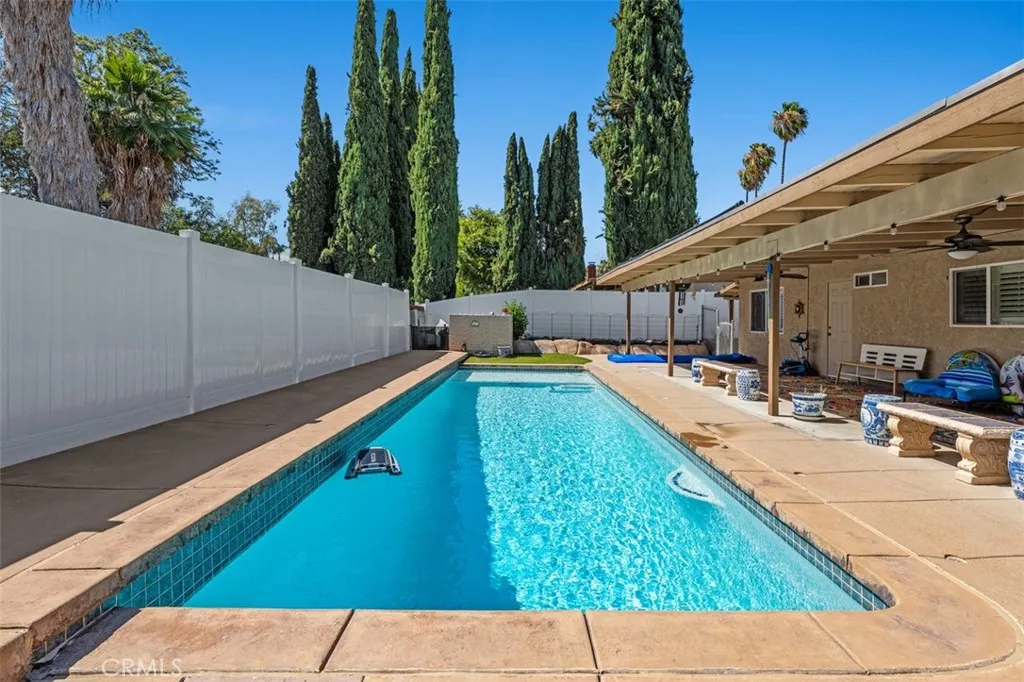 https://cdn.realtyfeed.com/cdn/127/306744184/ab0eb1a8c453830aaea350fc9e8a466d.webp