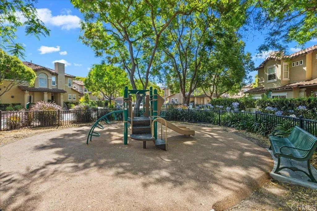 https://cdn.realtyfeed.com/cdn/127/306744220/2dfd51f51f5c72d1313fb4fda10cbef6.webp