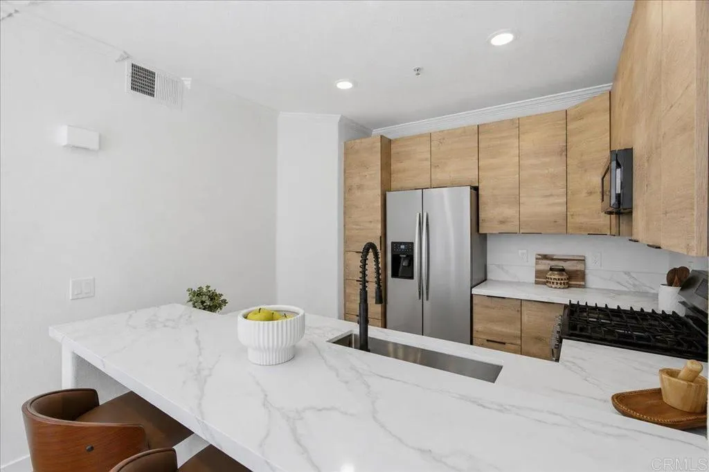https://cdn.realtyfeed.com/cdn/127/306744281/1f210bbd2a2fa88f700dc88771a7aae8.webp