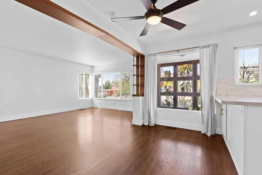 https://cdn.realtyfeed.com/cdn/127/306744300/536fdfd6ce123e9b63662ab4ca803ae3.webp
