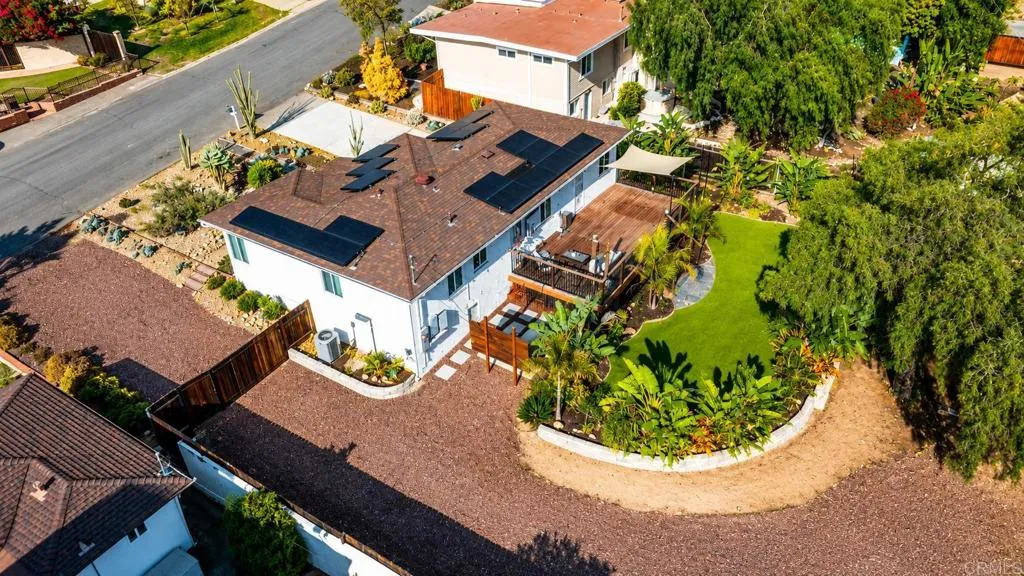 https://cdn.realtyfeed.com/cdn/127/306744300/5eb2a9182c1e45ae2470328258e1ed27.webp