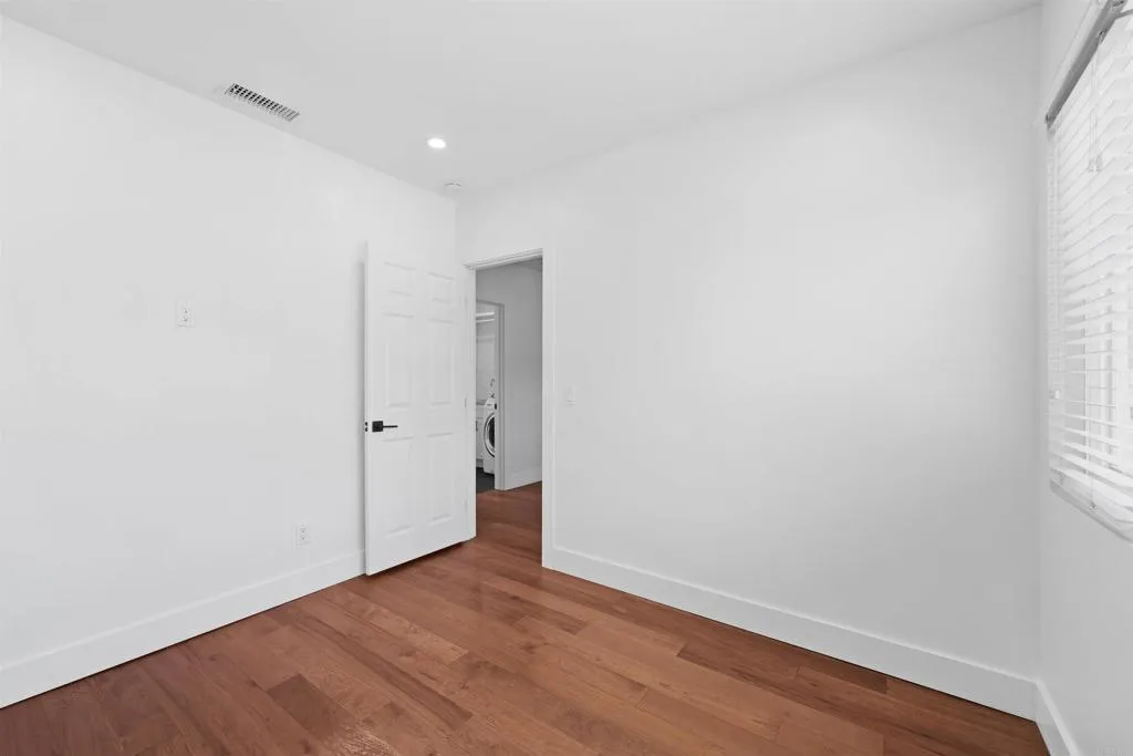 https://cdn.realtyfeed.com/cdn/127/306744300/9f4db4d16187335cecab12f57ad489ce.webp