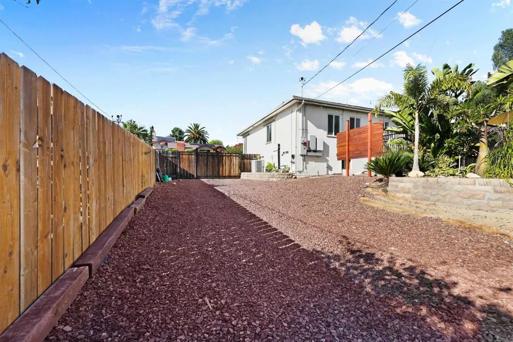 https://cdn.realtyfeed.com/cdn/127/306744300/ba0d627c09d79c221dcc1b2f9cb6bf7c.webp