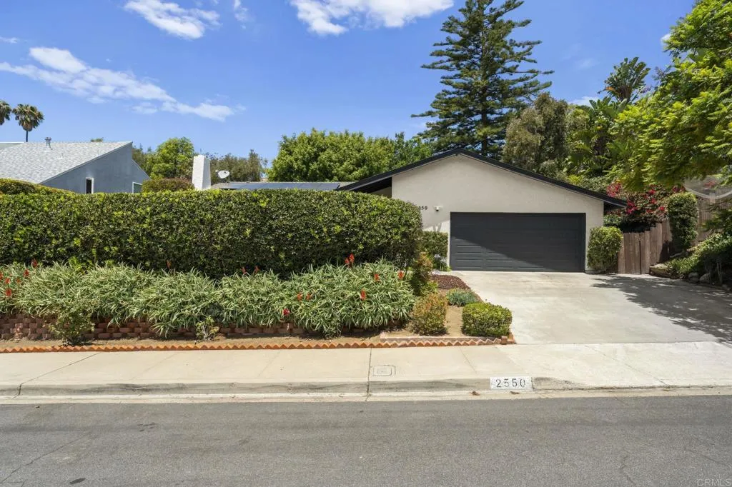 https://cdn.realtyfeed.com/cdn/127/306744311/b8e76e8b399368632bcb95ece076331f.webp