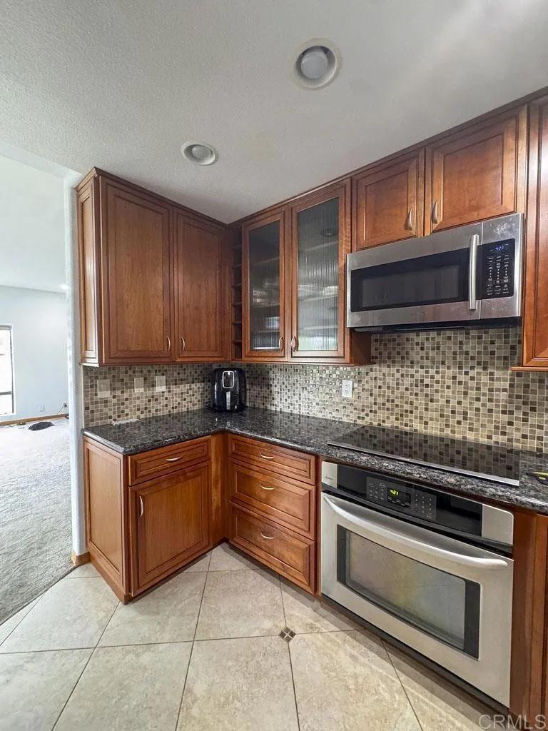 https://cdn.realtyfeed.com/cdn/127/306744350/abc8876f19fba51cbf807f5c228df89b.webp