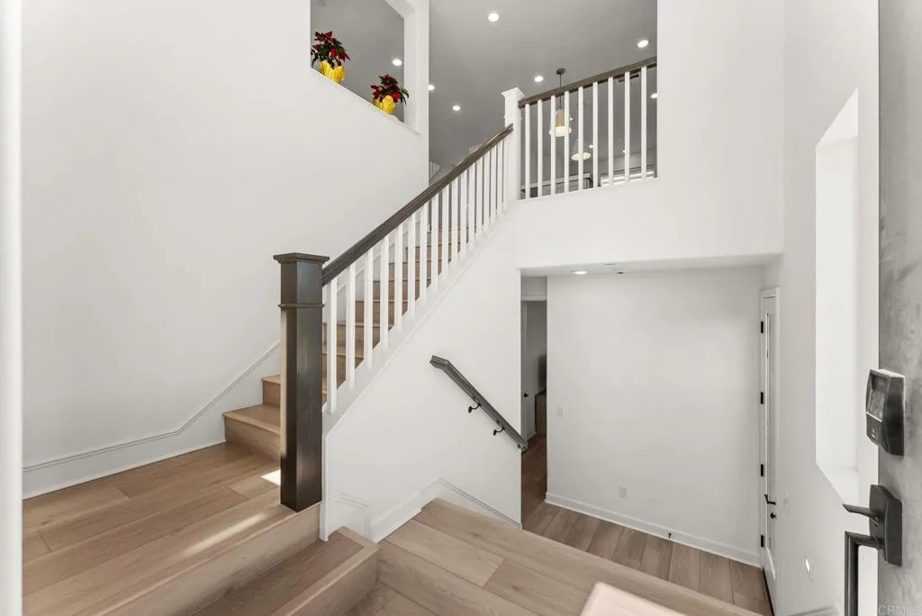 https://cdn.realtyfeed.com/cdn/127/306744363/666785d4ede2bb4062dcfc9041c8aa28.webp