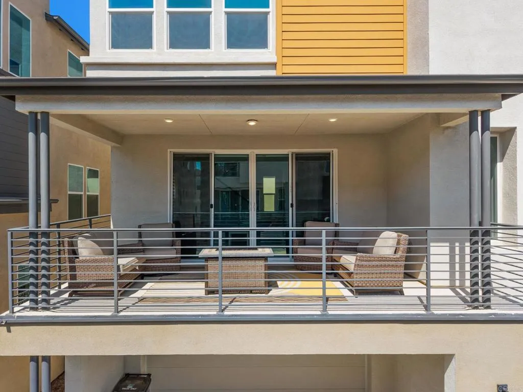 https://cdn.realtyfeed.com/cdn/127/306744363/bb04352f9461137b47a0441bd8bf6bee.webp