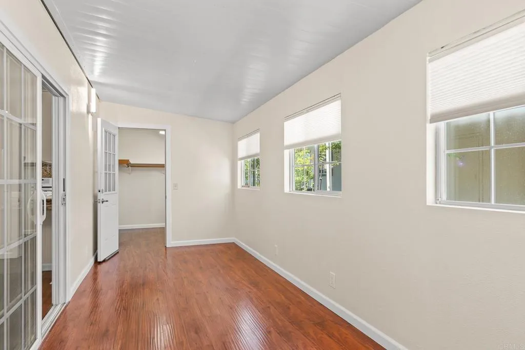 https://cdn.realtyfeed.com/cdn/127/306744396/39e83470599568f301b3f68eea5bd7c4.webp