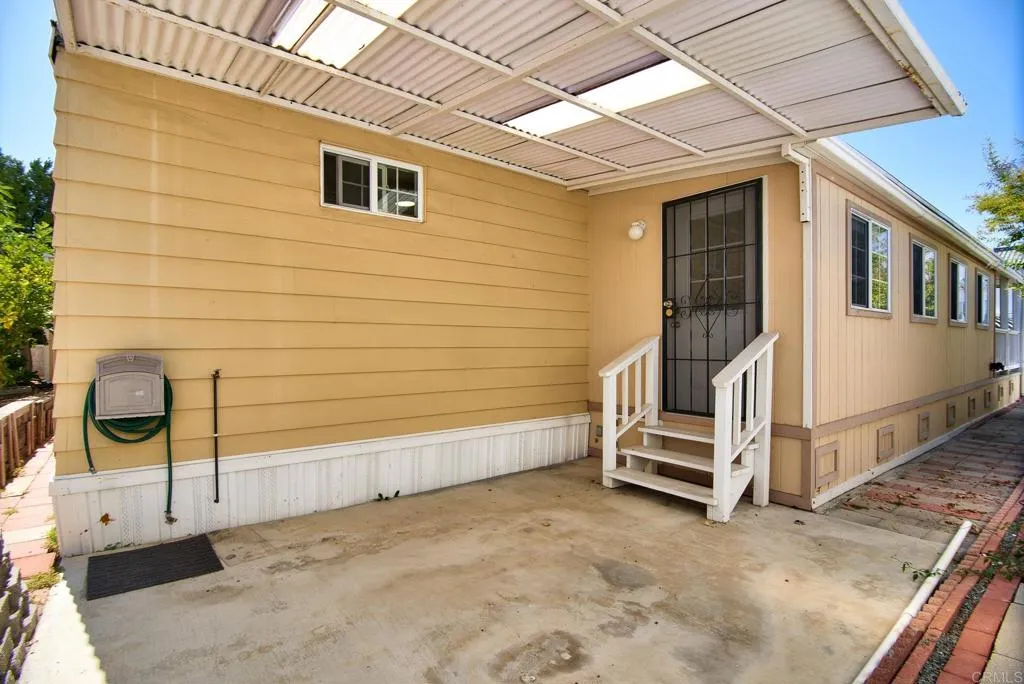 https://cdn.realtyfeed.com/cdn/127/306744396/3a11ad1e505c00b9bcc29d8b6f393ac1.webp