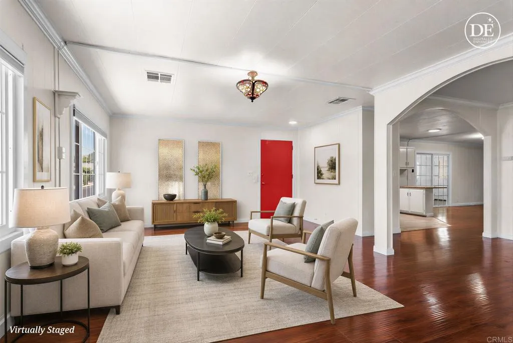 https://cdn.realtyfeed.com/cdn/127/306744396/ac022bc84c42c0255804740fdba6b2ef.webp