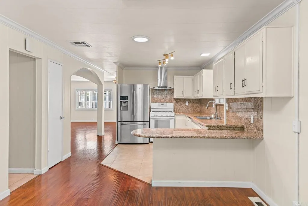 https://cdn.realtyfeed.com/cdn/127/306744396/ebc989b990a99e5f397b5f4e2604fd5f.webp