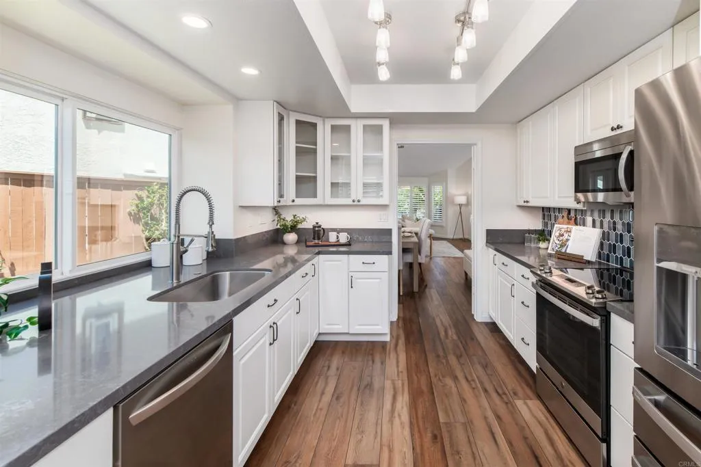 https://cdn.realtyfeed.com/cdn/127/306744443/0f51300093786640bac89d5f80ddf91e.webp