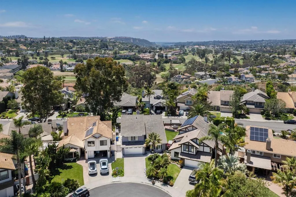 https://cdn.realtyfeed.com/cdn/127/306744443/2f73a920e468552a4ce56ab25bdf2b5b.webp