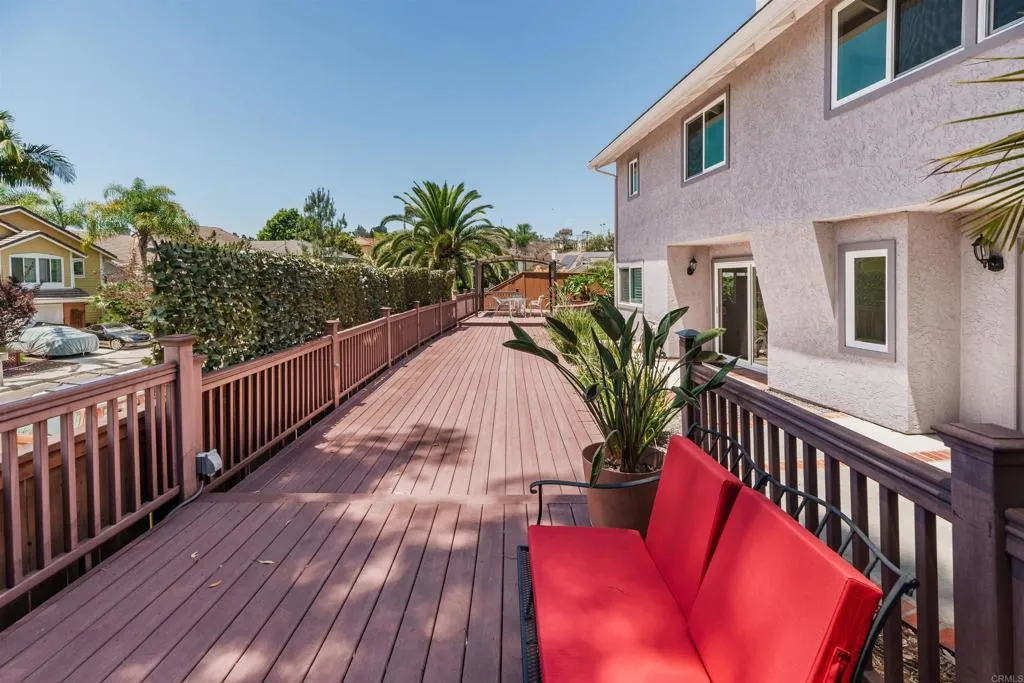 https://cdn.realtyfeed.com/cdn/127/306744443/5c3a7eaf4cb7668cd59e2d6bad3806db.webp
