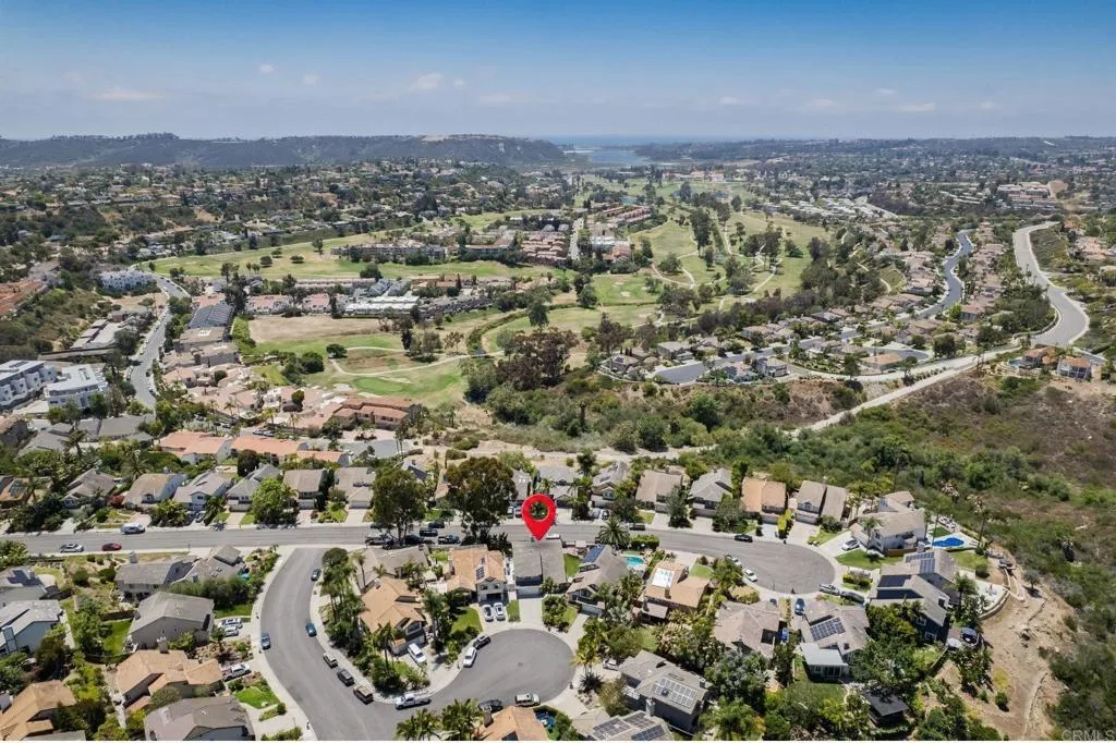 https://cdn.realtyfeed.com/cdn/127/306744443/8cf30edb10f9cd45e83e2dca22f806db.webp