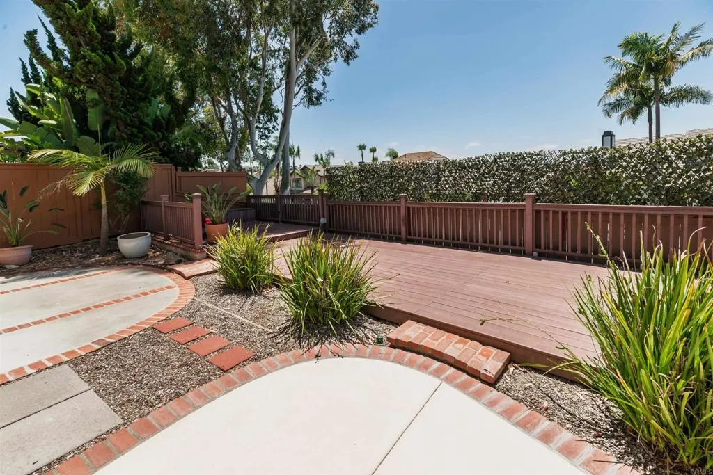 https://cdn.realtyfeed.com/cdn/127/306744443/a077b52a78a7eba1fc8c48810d87dd34.webp