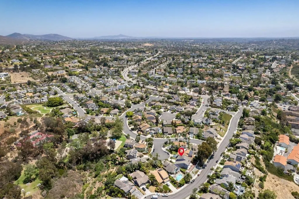 https://cdn.realtyfeed.com/cdn/127/306744443/b053a7ed8833255c598726ec2d3b5bce.webp