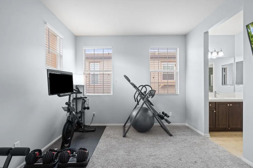 https://cdn.realtyfeed.com/cdn/127/306744565/553a1ae9f894a6a5f83a713b5edf67eb.webp