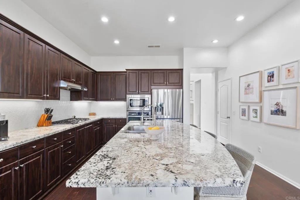 https://cdn.realtyfeed.com/cdn/127/306744565/61f6ec939647230f4ca45085c5939de9.webp