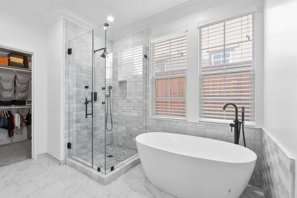 https://cdn.realtyfeed.com/cdn/127/306744565/9d04fdb8e39b6faec8c5085b7b529c78.webp