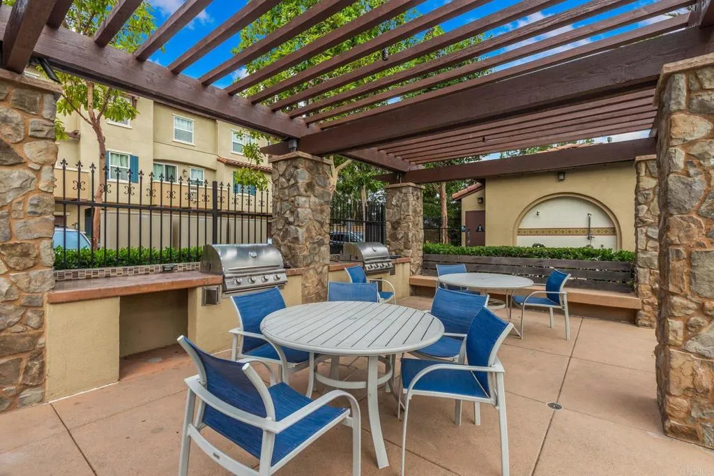 https://cdn.realtyfeed.com/cdn/127/306744620/3f03524b2d53458aaa97105eb7a563ea.webp