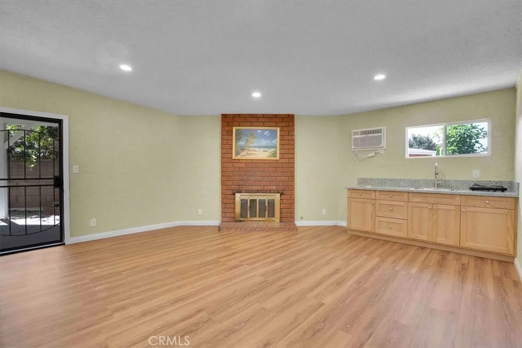 9241 Vicki Drive, Santa Fe Springs, CA 90670 - Photo 4 of 17, Santa Fe Springs, CA