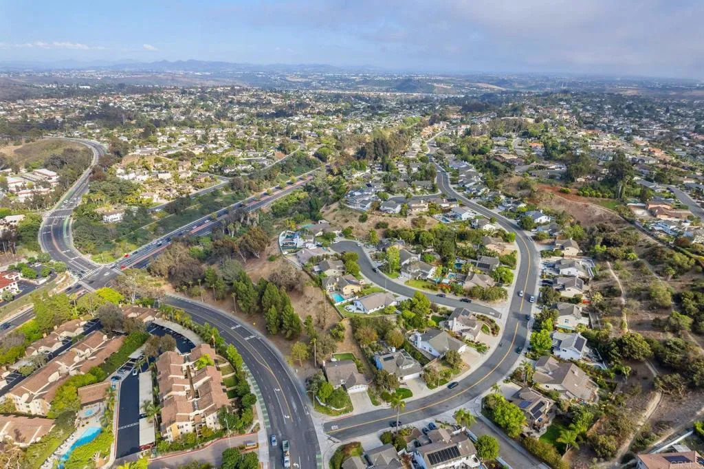 https://cdn.realtyfeed.com/cdn/127/306744702/09a0ea515797c0c39df346cc3c49f803.webp