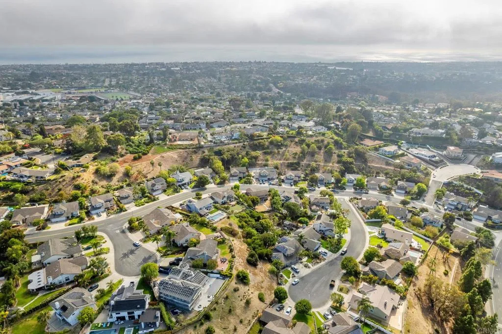 https://cdn.realtyfeed.com/cdn/127/306744702/497e9dff3dd85711ac15fd0c352ef04e.webp