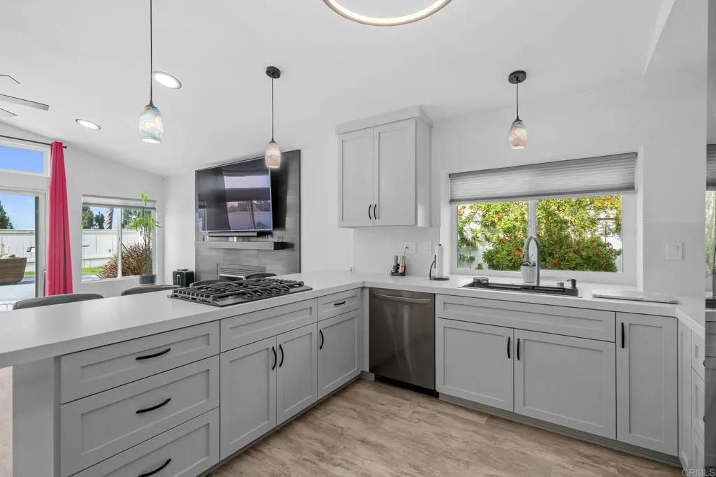 https://cdn.realtyfeed.com/cdn/127/306744702/b0de8dce37c46ddd7d90700110ec40de.webp