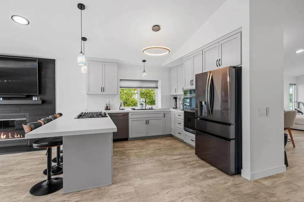 https://cdn.realtyfeed.com/cdn/127/306744702/ea4df4e605db0bb11ef787b7c1758305.webp