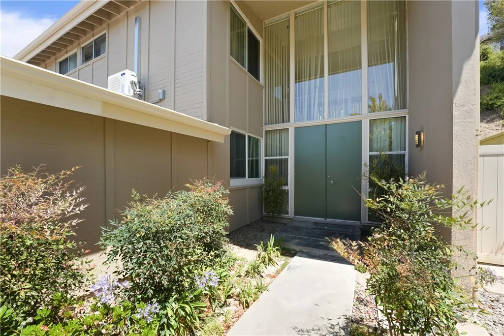 Long Beach, CA 90807