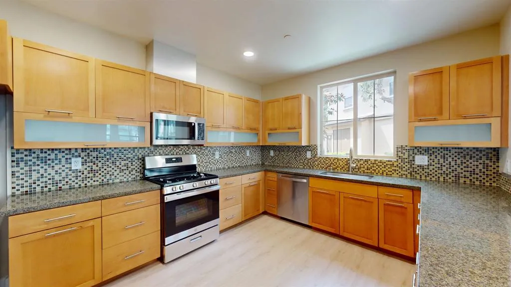 10710 Canyon Grove Trail Unit 31, San Diego, CA 92130 - Photo 4 of 42, San Diego, CA