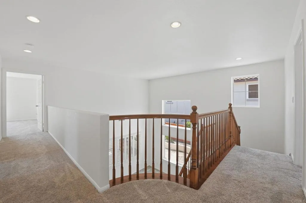https://cdn.realtyfeed.com/cdn/127/306744790/29ce811fc2b20669ed95f9d10b2f5230.webp